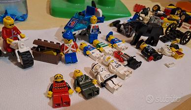 omini Lego e costruzioni