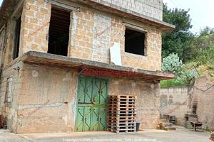 Casa, Belmonte Mezzagno.