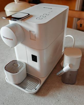 De Longhi macchina caffè Lattissima One EN510W
