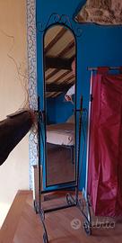 specchio in ferro battuto 