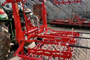 Strigliatore Einbock AEROSTAR 6 mt di lavoro