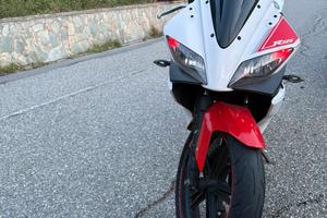 Yamaha YZF- R125