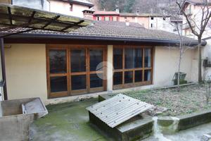 CASA INDIPENDENTE A BRENO