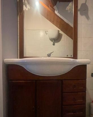 Mobiletto da bagno