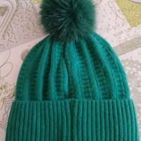 cuffia di lana con pon pon