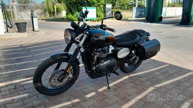 Triumph Scrambler 900 CHROME EDITION