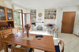 4 LOCALI A VIETRI SUL MARE