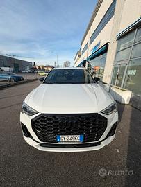 Audi q3 sportback Sline  identity black