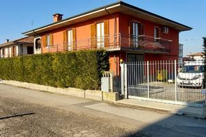 Casa indipendente a Farigliano