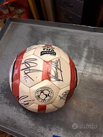 Pallone Juventus autografato stagione 2006-2007 