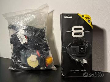 GoPro HERO8 Black Bundle usato + accessori extra