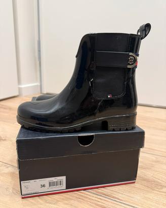 Stivaletti da pioggia Tommy Hilfiger neri – N. 36