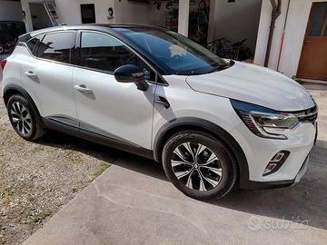 Capture E-Tech Hybid 2023