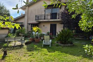 In piccolo residence, villino in bifamiliare