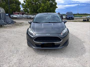 Ford Fiesta 1.5 TDCi 75CV 5 porte Titanium