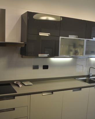 Cucina completa Veneta Cucine lineare doppia