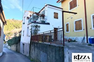 0783 - casetta con giardino san giuseppe