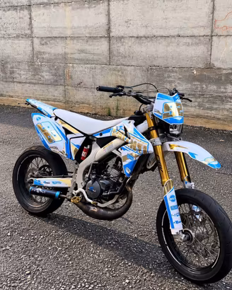 Suzuki Valenti SM 50 Motard