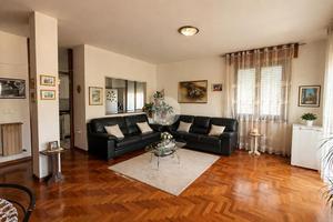 4 LOCALI A DARFO BOARIO TERME
