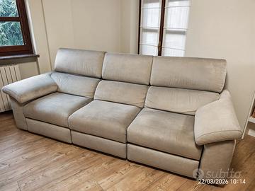 Divano Poltrone e Sofa' modello Fasano + pouf cont