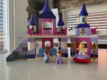 Set Lego Duplo Il castello reale Sofia Principessa