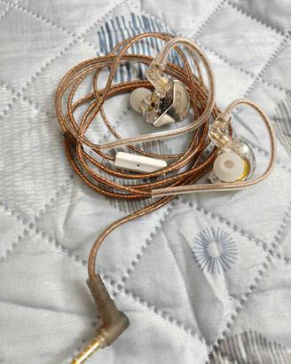 Auricolari CCA CRA con gommini in Memory Foam