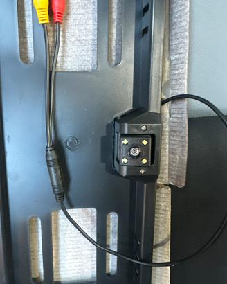 porta targa con telecamera nuovo universale