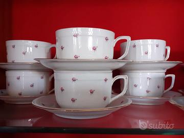 Set tazze con piattini in porcellana vintage