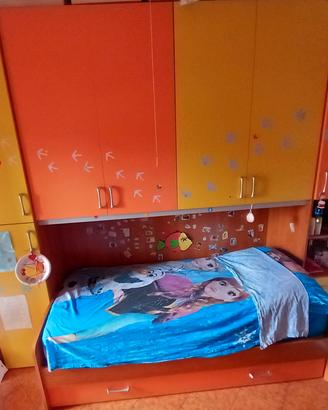 Armadio a ponte con letto 