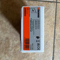 Termostato da incasso bianco XW8002 Bticino