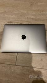 Macbook pro M2 13”