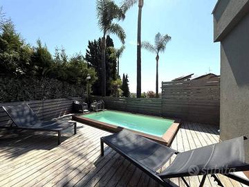 Villa di 288 m² con più di 5 locali a Catania