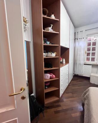 armadio in legno