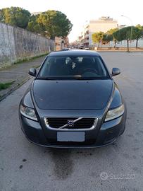 Volvo V 50 1.6 diesel anno 2010.