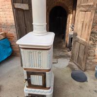 stufa in ceramica di Castellamonte 
