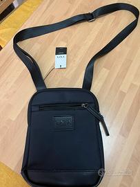 Borsello uomo nero Tata Italia