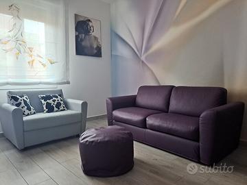 divano 3  posti poltrona letto ecopelle NUOVI