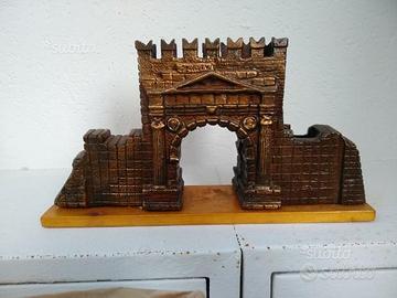 Riproduzione in scala monument Arco Augusto Rimini