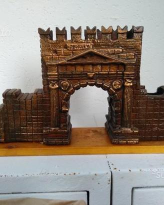 Riproduzione in scala monument Arco Augusto Rimini