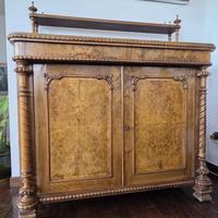 Credenza inglese dell’800