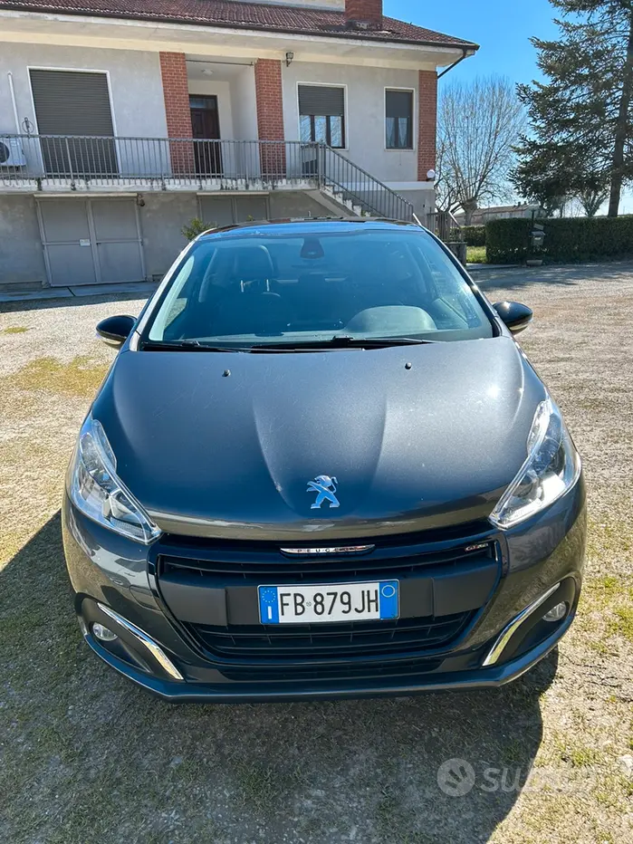 Peugeot 208 1° serie