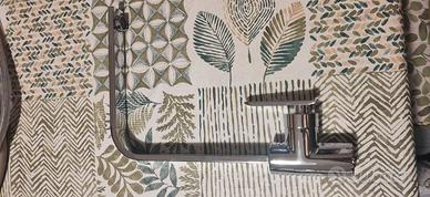 Lotto 4 miscelatori cucina/bagno – cromati + beige