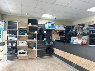 Locale commerciale in via Pio X