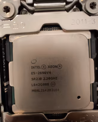 Intel Xeon E5-2696 v4 (22 Core / 44 Thread)