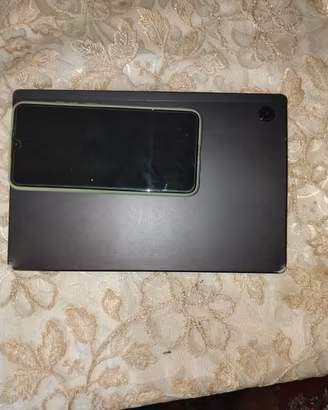 tablet e telefono 