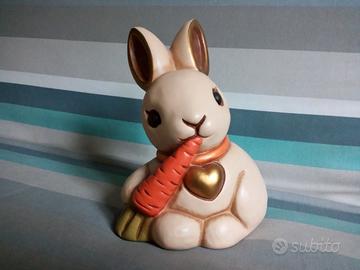 Coniglio Billy Thun con carota da collezione