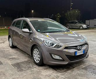Hyundai i30   2013  diesel