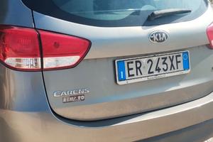 Kia carenes 2013