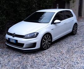 VOLKSWAGEN Golf 7ª serie - 2017