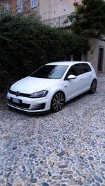 VOLKSWAGEN Golf 7ª serie - 2017